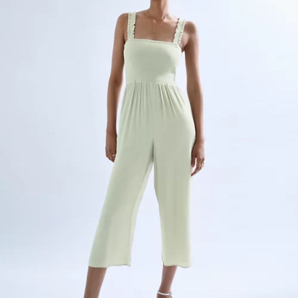 Wilfred Chianti jumpsuit in colour sage green